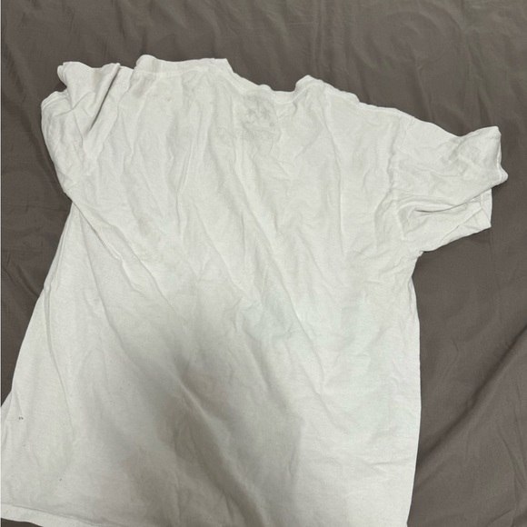 shirt - Picture 2 of 2